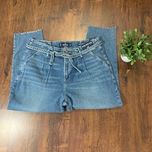 Hollister Paper Bag Ultra High-Rise Mom Jeans